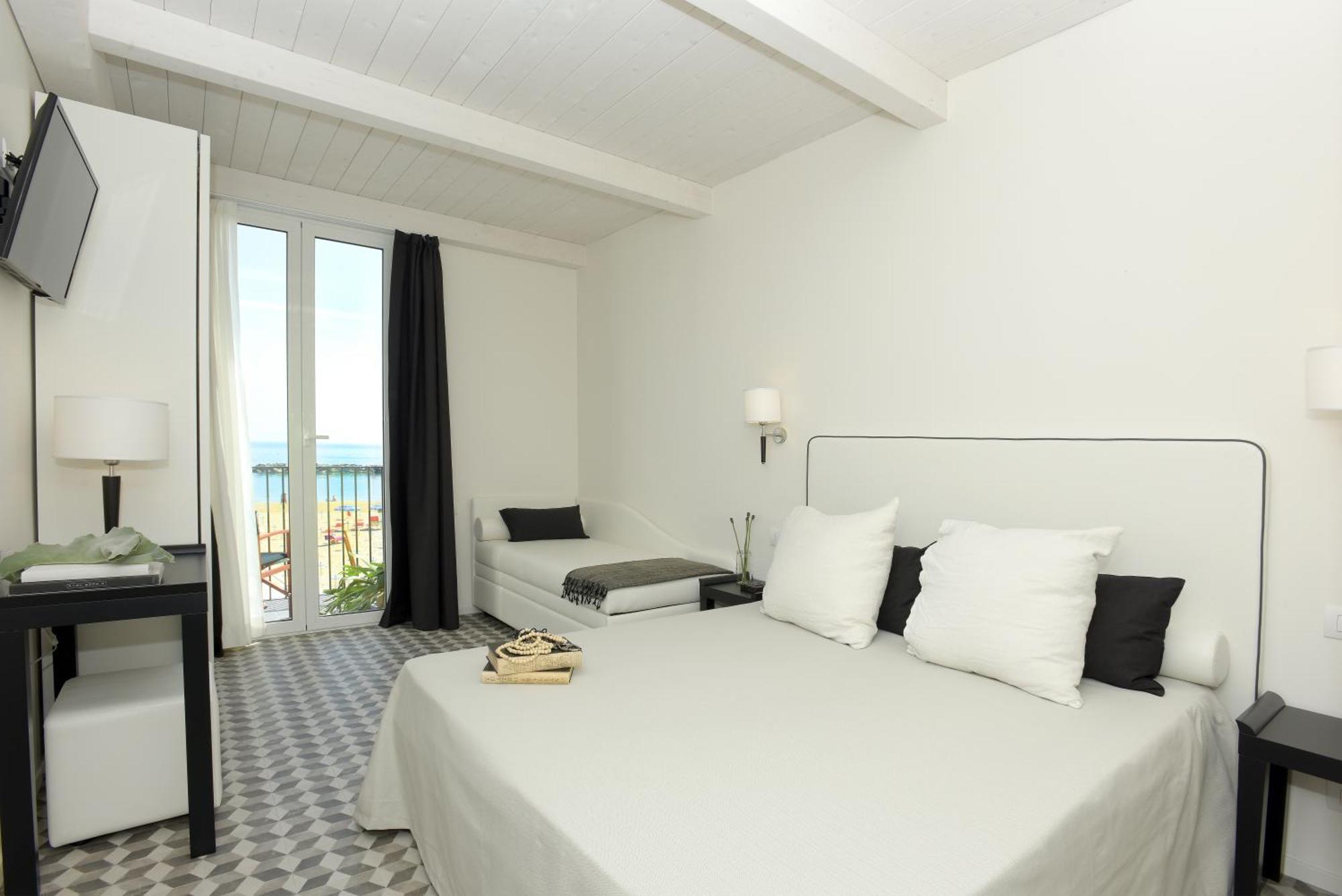 Hotel Capanni Bellaria-Igea Marina Dış mekan fotoğraf