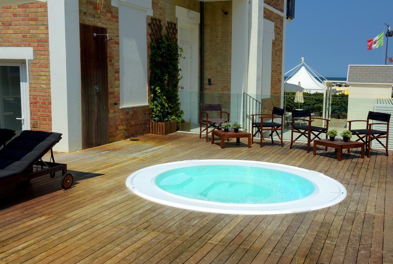 Hotel Capanni Bellaria-Igea Marina Dış mekan fotoğraf
